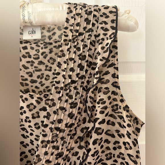 Cabi Flutter Blouse Style 3612, TWO tops in one, size Small - Picture 8 of 9